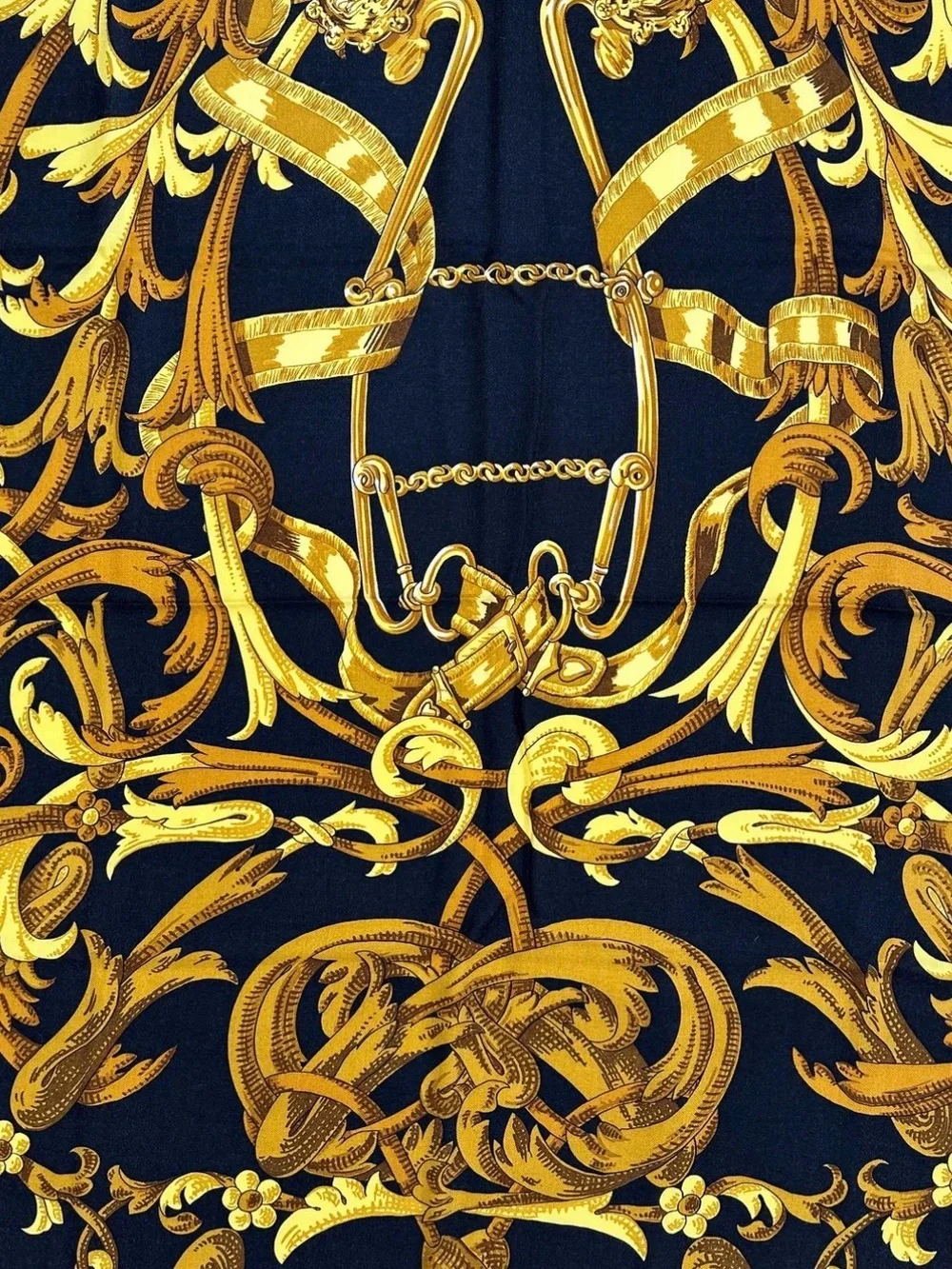 Authentic Hermès Le Mors à la Connétable Silk Carré 90 Scarf